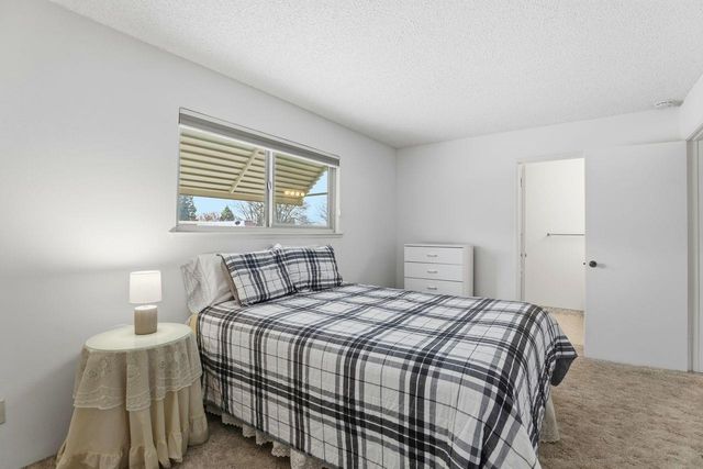 6025 Casa Alegre, Carmichael, CA 95608