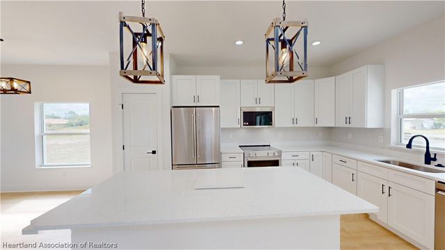 100 Tuomey Court, Lake Placid, FL 33852