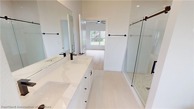 100 Tuomey Court, Lake Placid, FL 33852