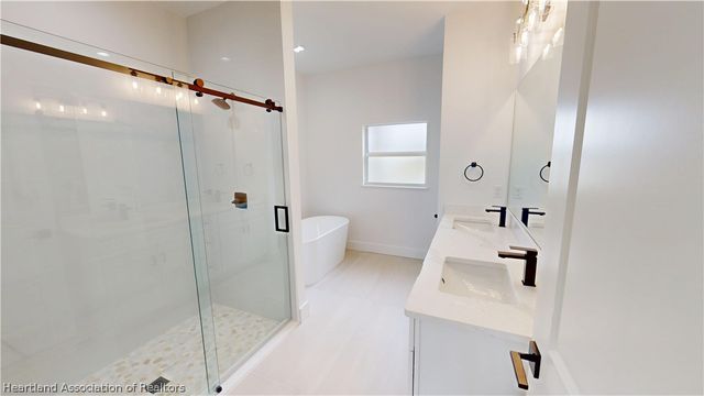 100 Tuomey Court, Lake Placid, FL 33852