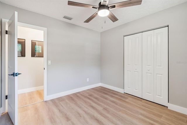 12105 N 53RD STREET, Temple Terrace, FL 33617