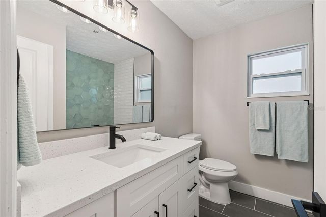 12105 N 53RD STREET, Temple Terrace, FL 33617