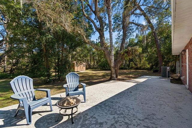 12105 N 53RD STREET, Temple Terrace, FL 33617