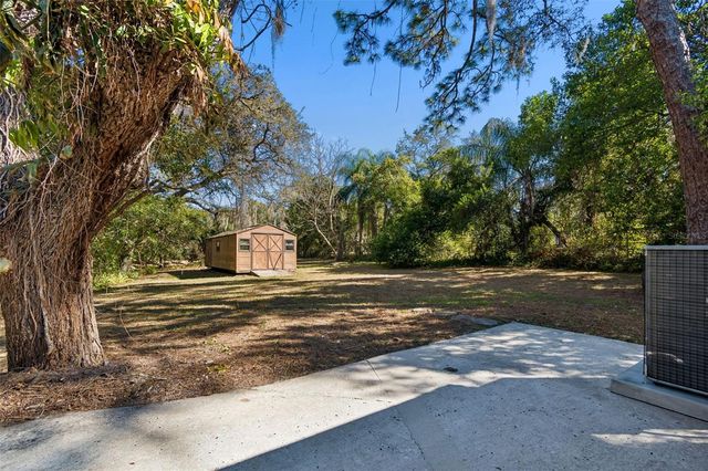 12105 N 53RD STREET, Temple Terrace, FL 33617