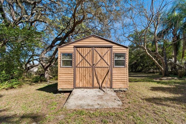 12105 N 53RD STREET, Temple Terrace, FL 33617