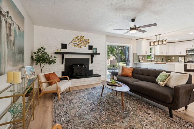 12105 N 53RD STREET, Temple Terrace, FL 33617