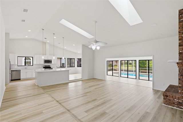 15 CEDARFIELD COURT, Palm Coast, FL 32137