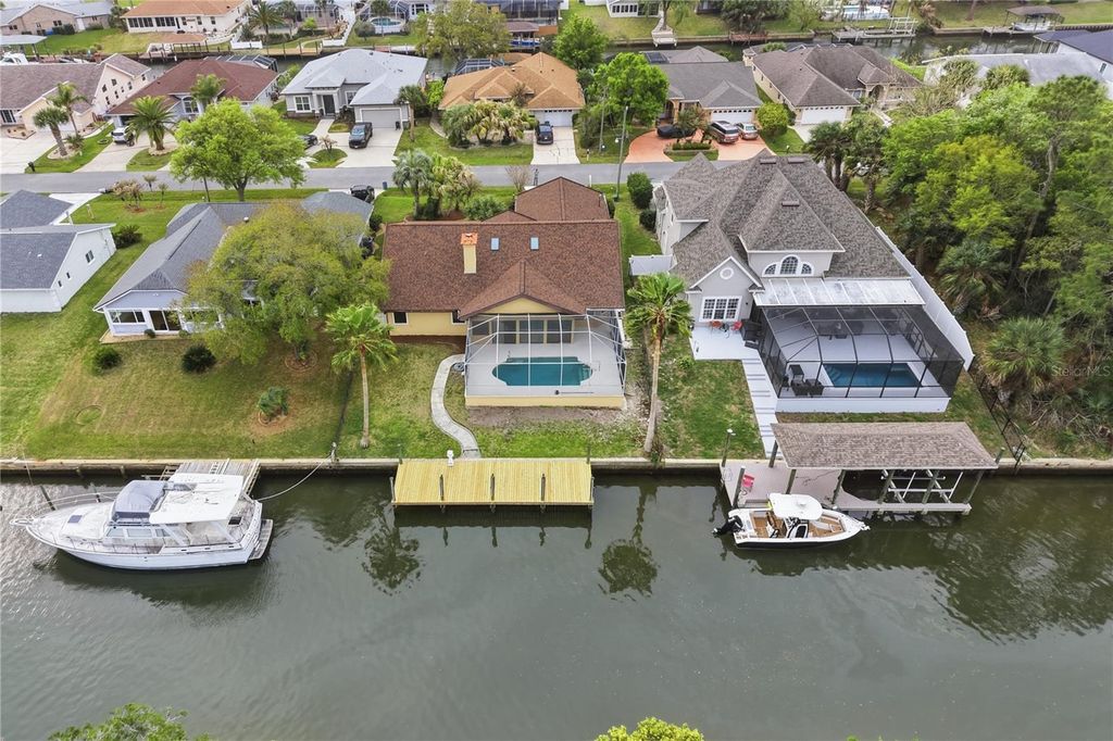 Image 2 of property listing at 15 CEDARFIELD COURT, Palm Coast, FL 32137