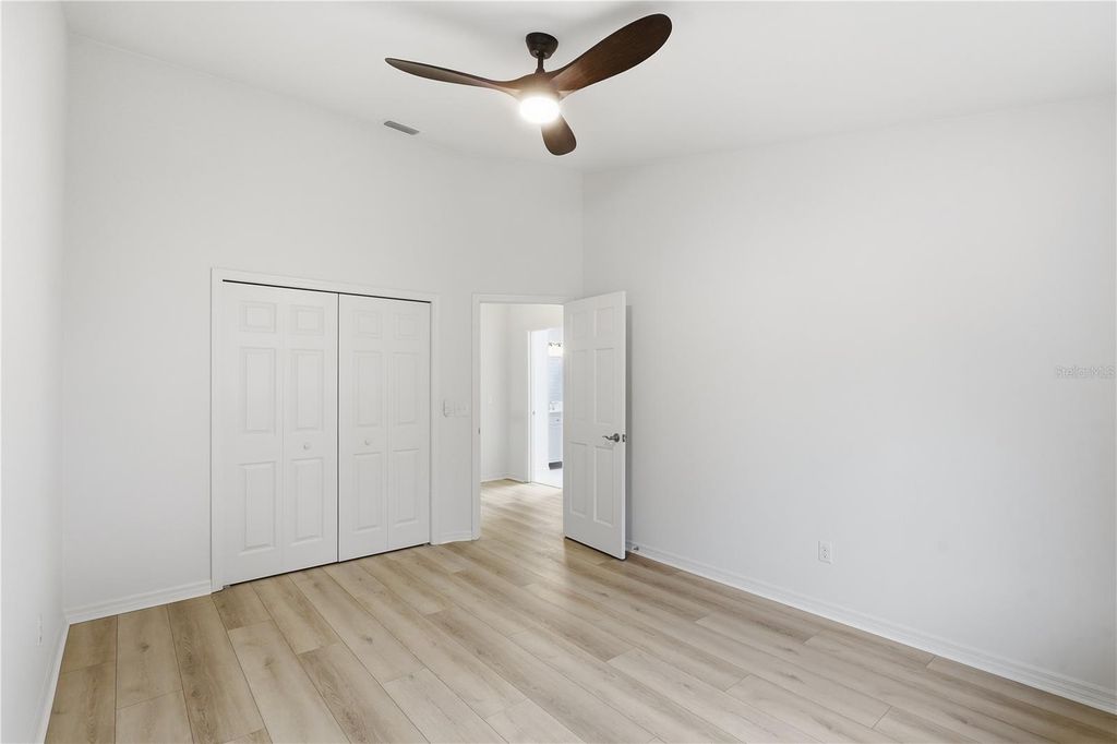 Image 36 of property listing at 15 CEDARFIELD COURT, Palm Coast, FL 32137