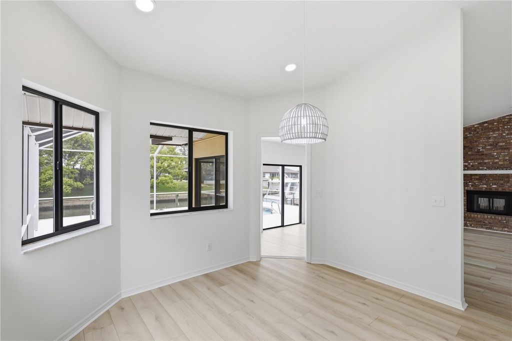 Image 38 of property listing at 15 CEDARFIELD COURT, Palm Coast, FL 32137