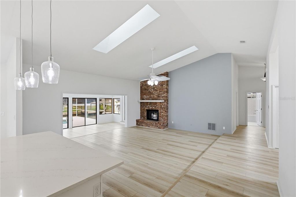 Image 10 of property listing at 15 CEDARFIELD COURT, Palm Coast, FL 32137