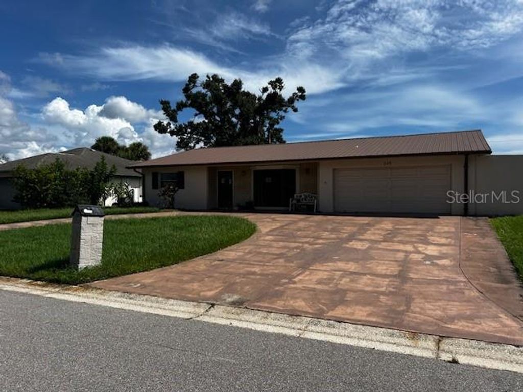 245 MANOR ROAD, Venice, FL 34293