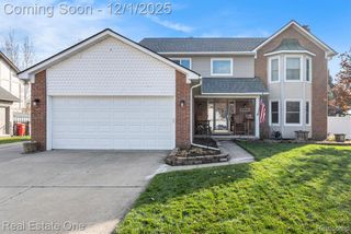 37886 Pocahontas Drive, Clinton Township, MI 48036