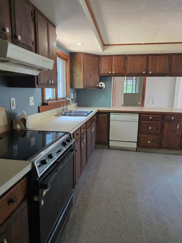 26 Pasture Road, Swanzey, NH 03446