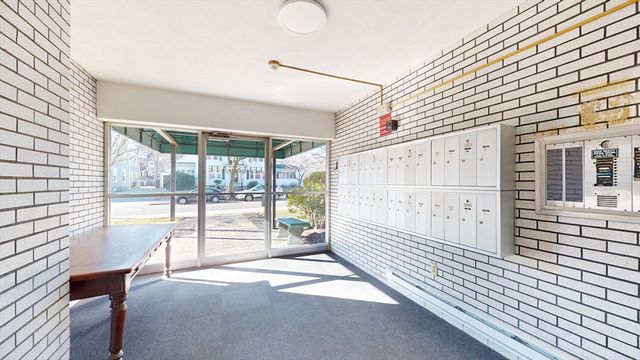 525 Highland Ave. 12, Malden, MA 02148