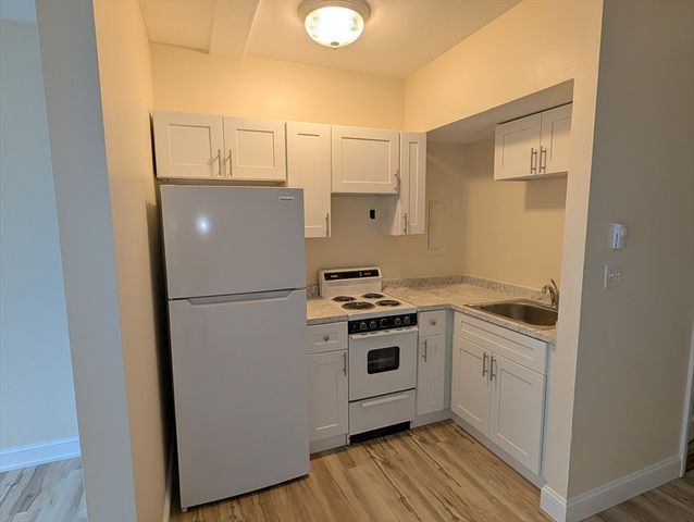 525 Highland Ave. 12, Malden, MA 02148