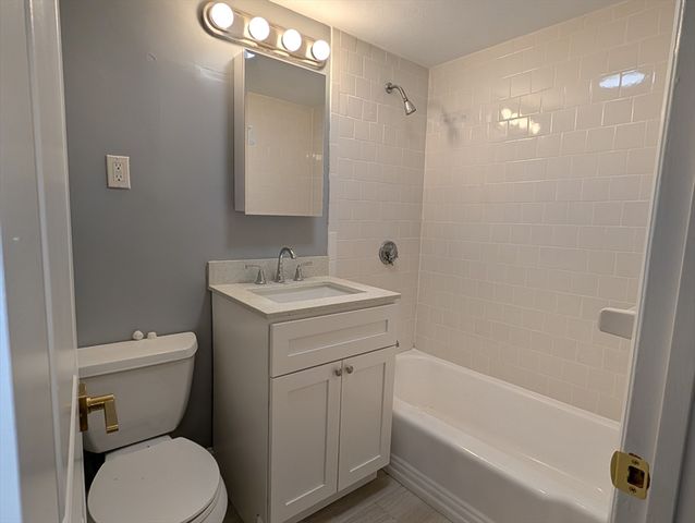 525 Highland Ave. 12, Malden, MA 02148