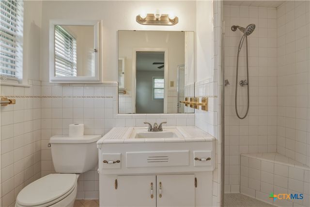 2410 Robin Road, Temple, TX 76502