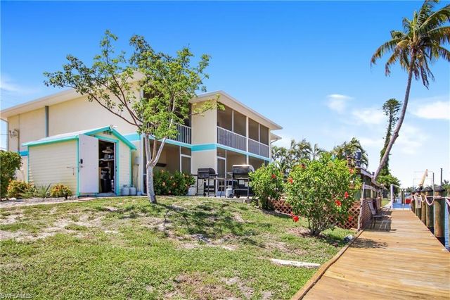 3226 Stringfellow RD, St. James City, FL 33956