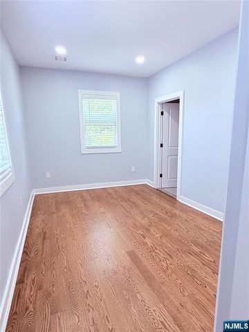 8 Essex Street, Nutley, NJ 07110