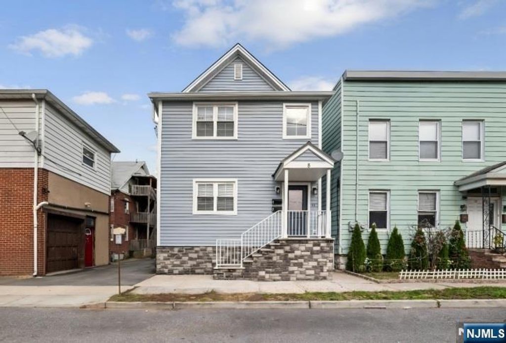 8 Essex Street, Nutley, NJ 07110