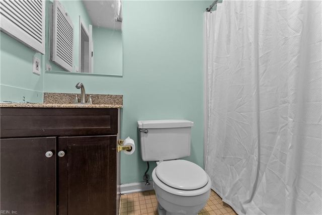 3909 Wyckoff DR, Virginia Beach, VA 23452