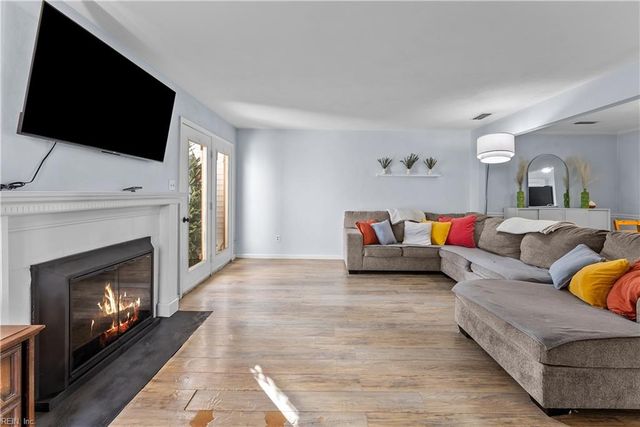 3909 Wyckoff DR, Virginia Beach, VA 23452