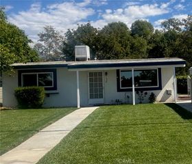 1220 Amethyst Avenue, Mentone, CA 92359