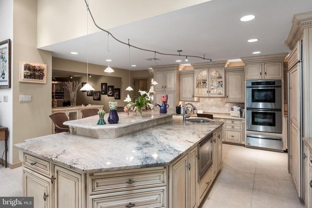 21 TEAK CT, Cherry Hill, NJ 08003