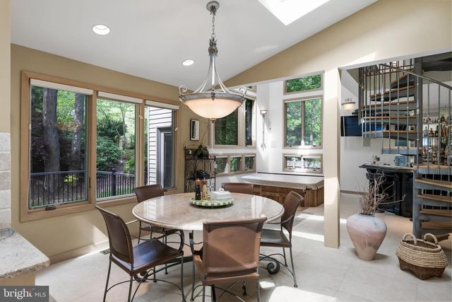 21 TEAK CT, Cherry Hill, NJ 08003