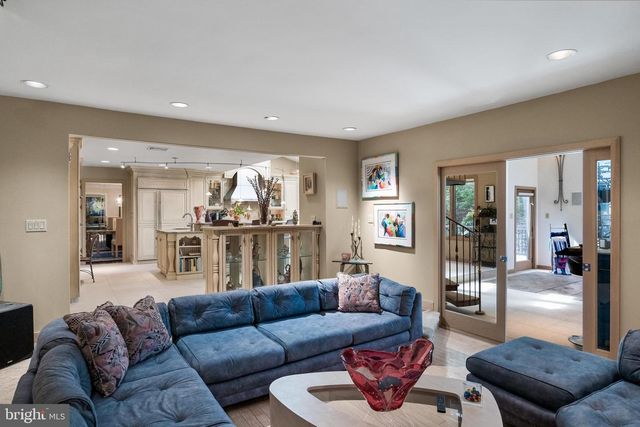 21 TEAK CT, Cherry Hill, NJ 08003