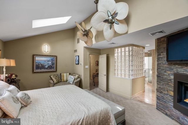 21 TEAK CT, Cherry Hill, NJ 08003