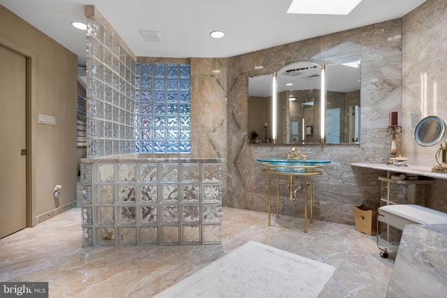 21 TEAK CT, Cherry Hill, NJ 08003