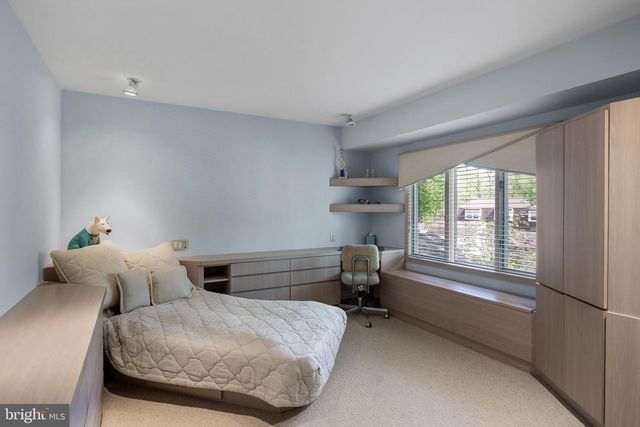 21 TEAK CT, Cherry Hill, NJ 08003