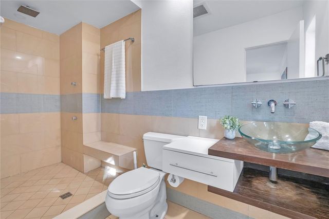 3246 INVERNESS COURT, Orlando, FL 32806