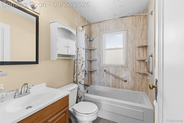 4609 Pengelly Road, Flint, MI 48507