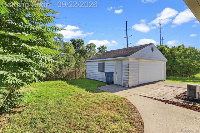 4609 Pengelly Road, Flint, MI 48507