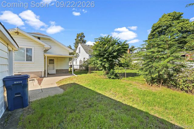 4609 Pengelly Road, Flint, MI 48507