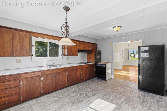4609 Pengelly Road, Flint, MI 48507