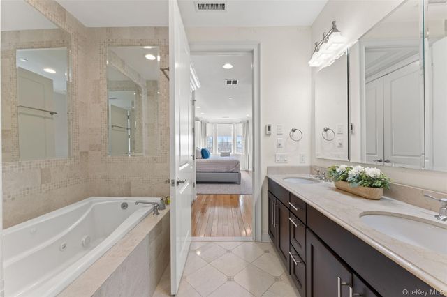 1 Christie Place 406W, Scarsdale, NY 10583