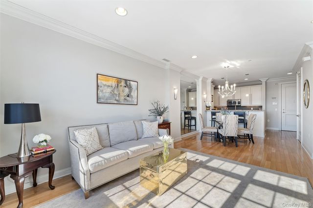 1 Christie Place 406W, Scarsdale, NY 10583