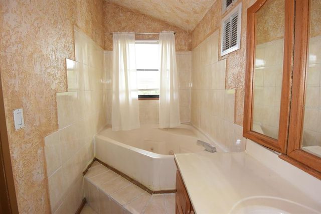 8568 HEATHER BOULEVARD, Weeki Wachee, FL 34613