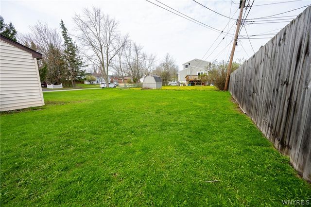 1 Ridgewood Drive, Orchard Park, NY 14127