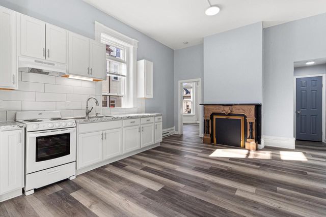 920 Main STREET, Racine, WI 53403