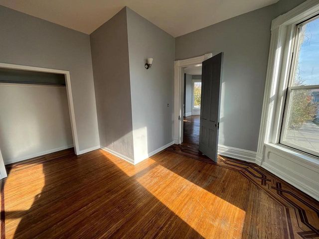 920 Main STREET, Racine, WI 53403
