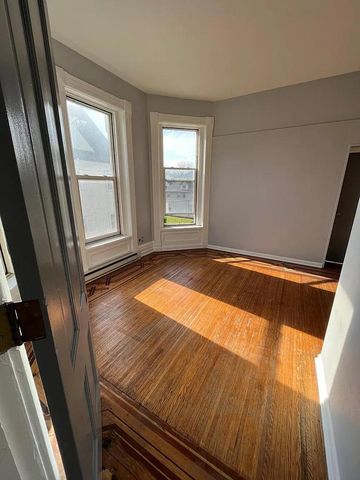 920 Main STREET, Racine, WI 53403