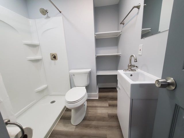 920 Main STREET, Racine, WI 53403