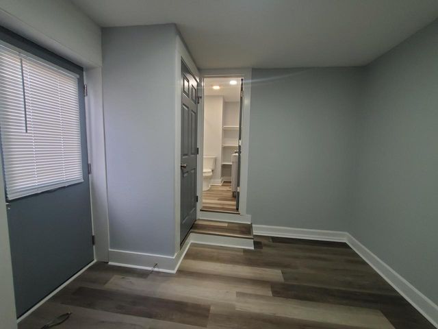 920 Main STREET, Racine, WI 53403