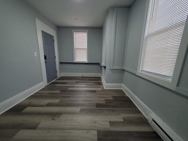 920 Main STREET, Racine, WI 53403