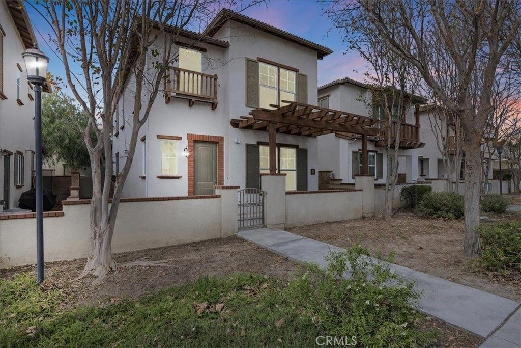 665 E. Riverside Dr. 3, Ontario, CA 91761